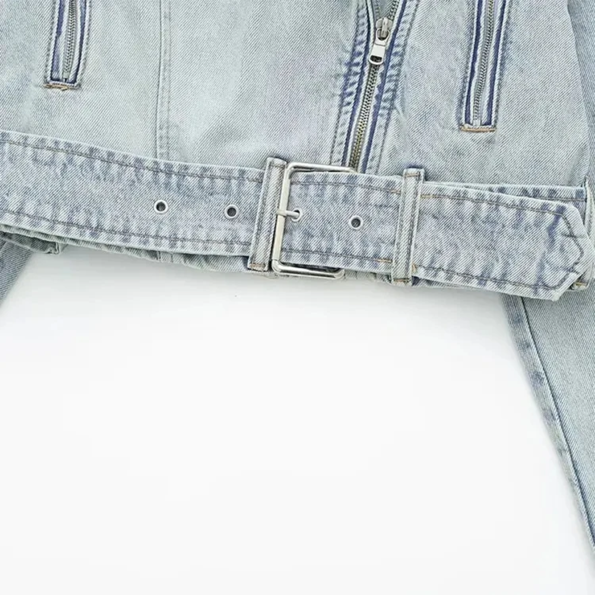 Jeansjacke aus Denim mit seitlichen Taschen und kurzem Schnitt