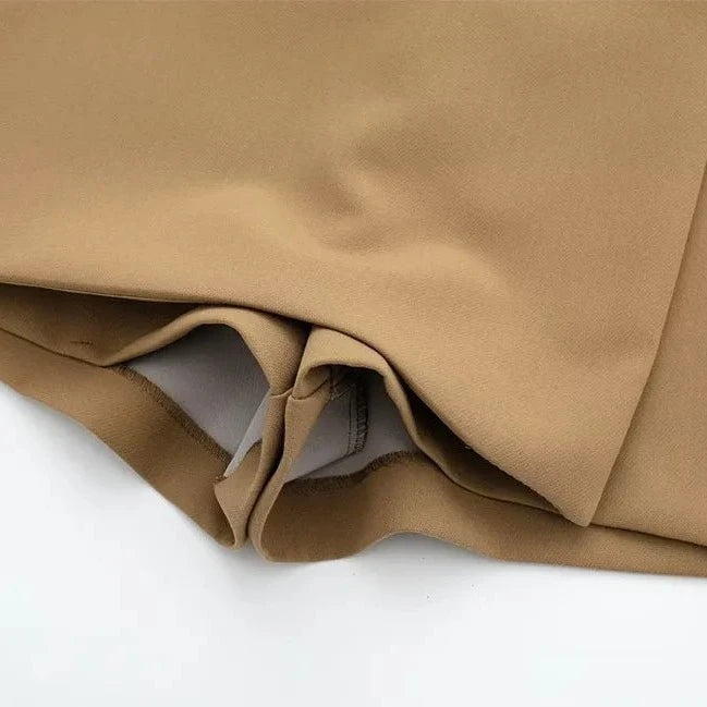 High-Waist-Shortsrock mit Frontüberlagerung
