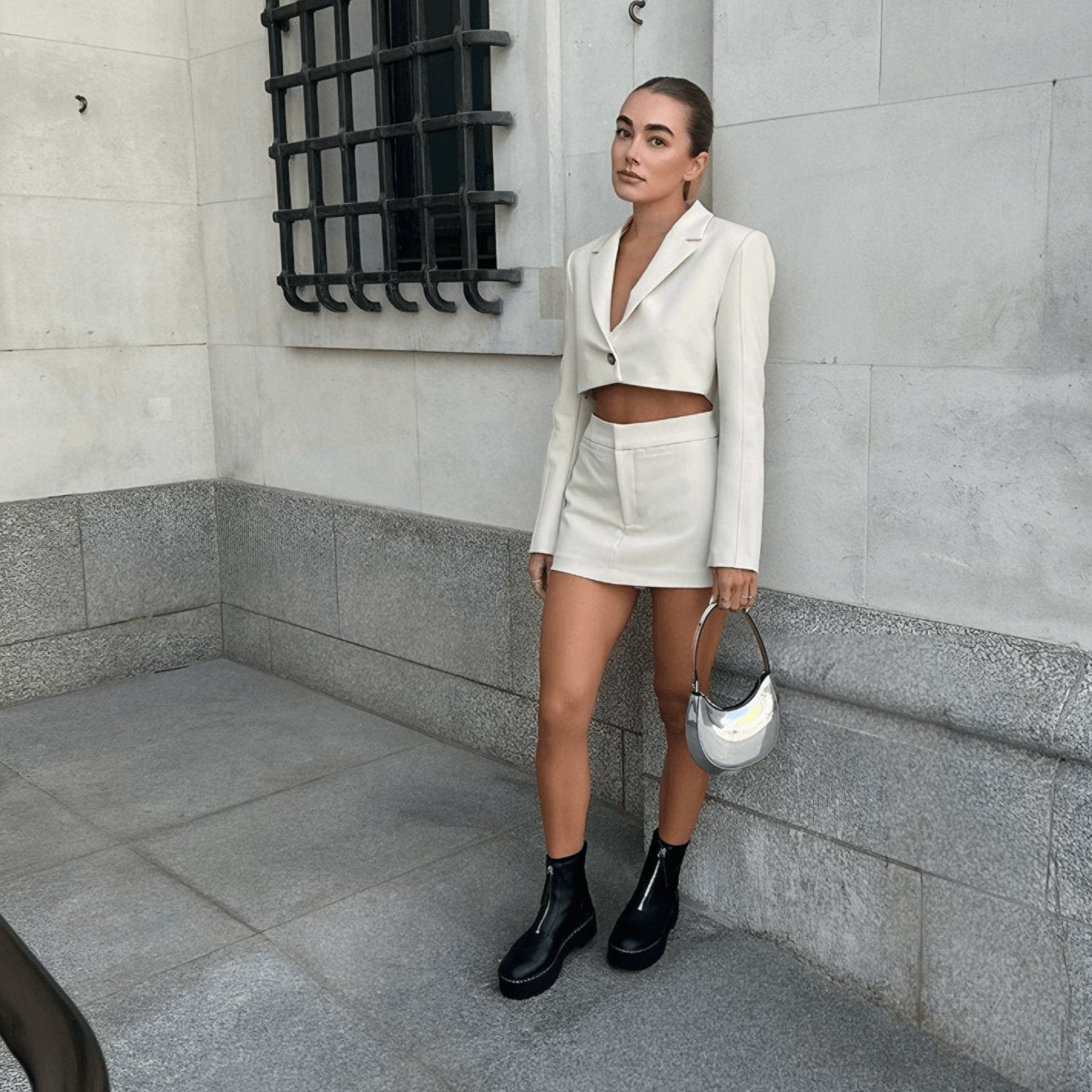 High-Waist-Shortsrock mit dekorativen Taschen