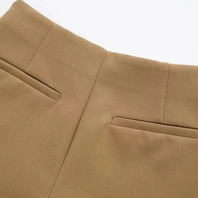 High-Waist-Shortsrock mit Frontüberlagerung