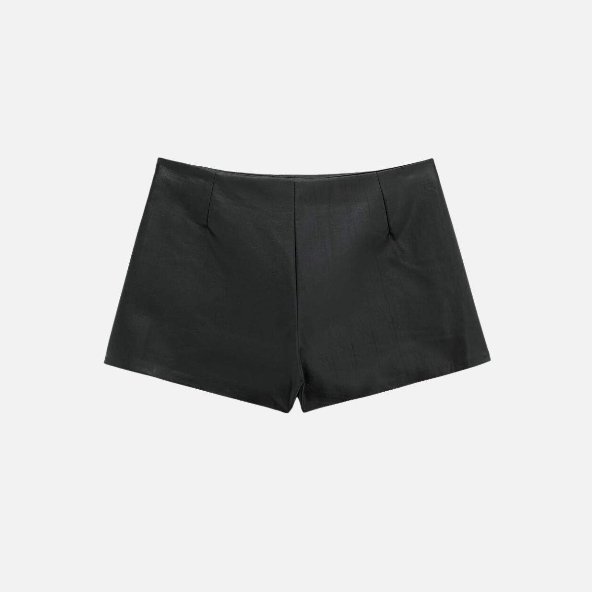 High-Waist-Shortsrock aus Kunstleder mit klassischem Schnitt und Frontdetail