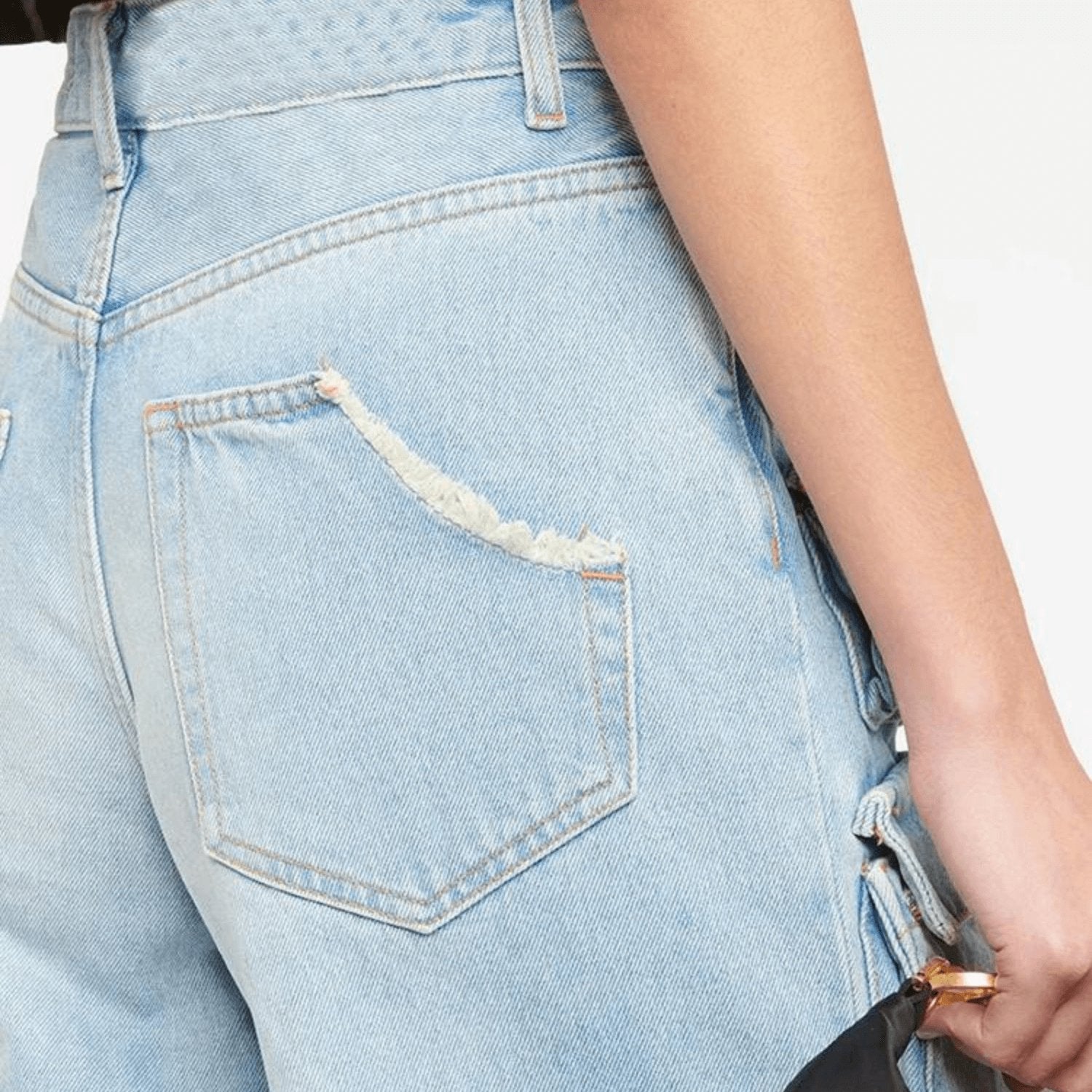 High-Waist-Cargo-Jeans mit funktionalen Taschen